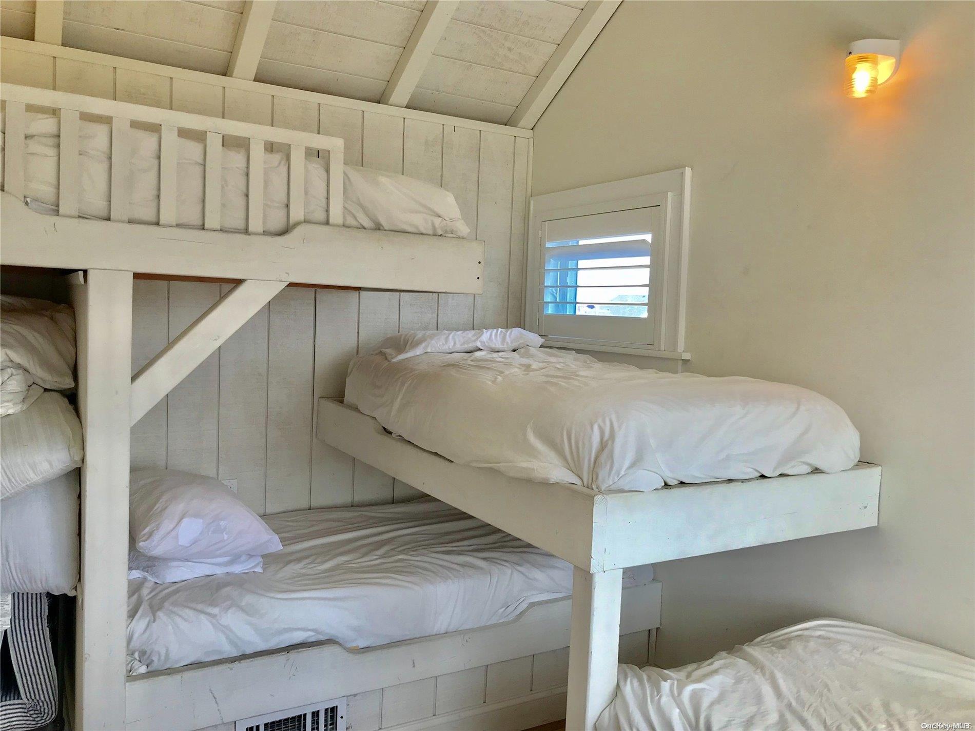 #10 photo, 342 Dehnhoff Walk, Ocean Beach , NY 11770