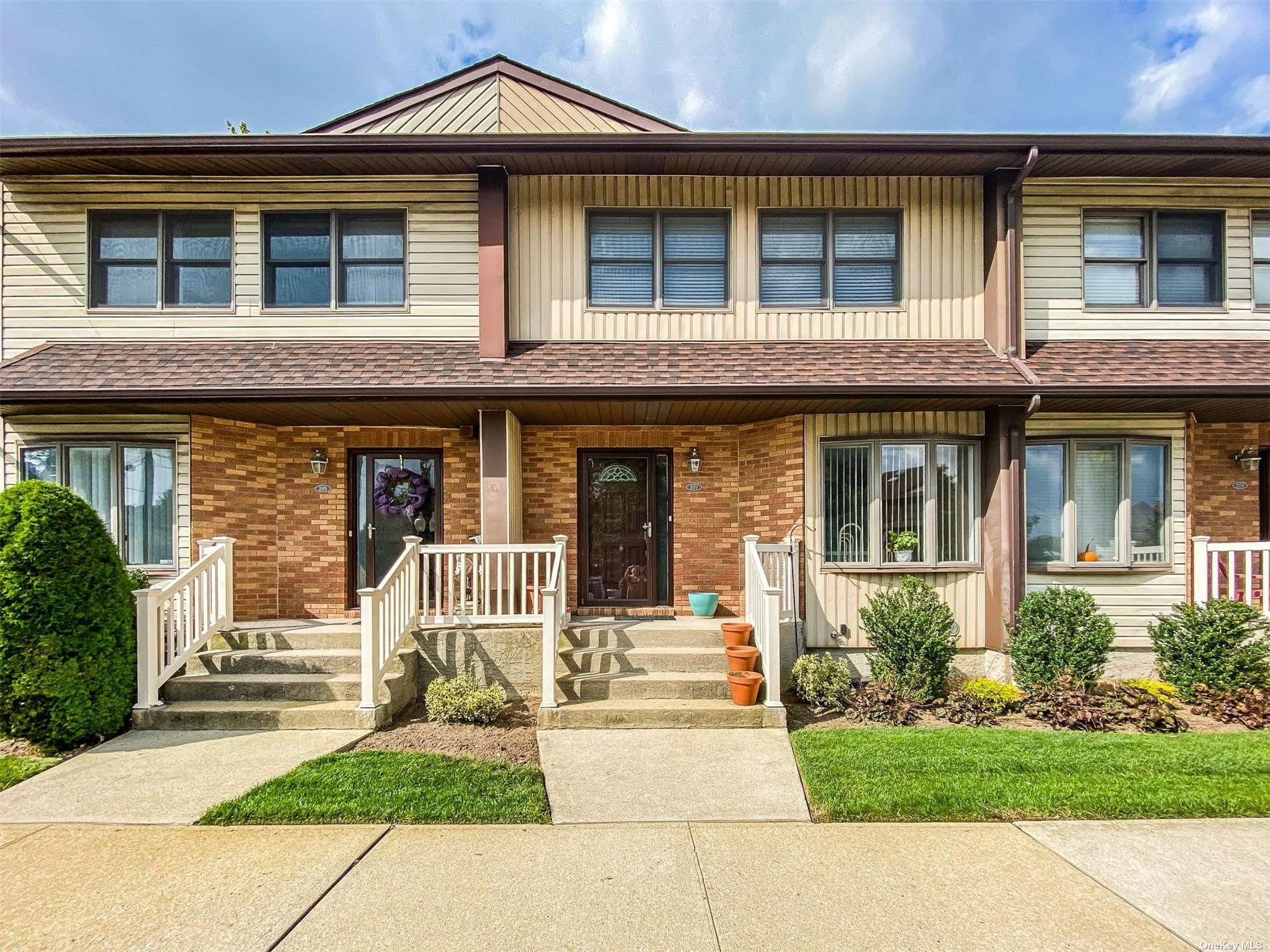 #1 photo, 2177 Jerusalem Avenue, ナッソー郡 North Merrick , NY 11566