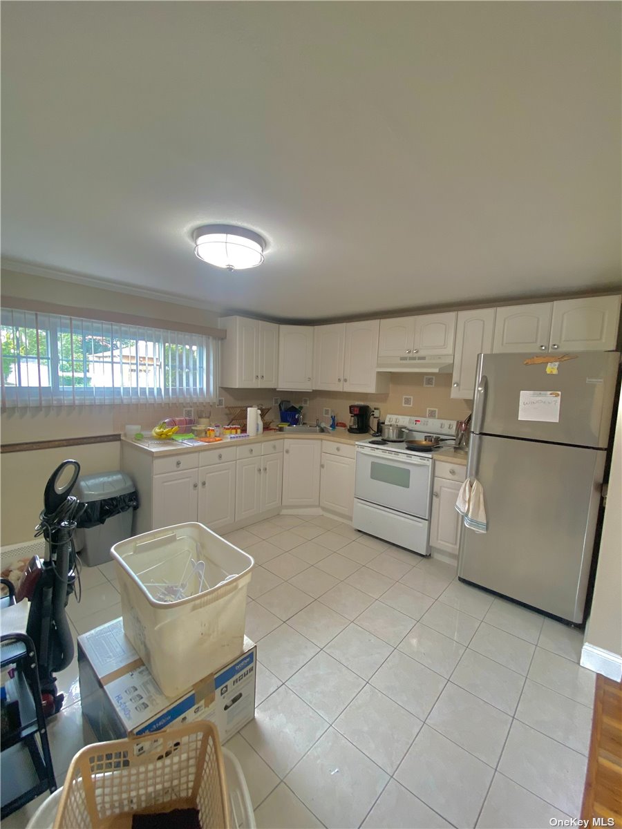 #1 photo, 547 Middle Street, サフォーク郡 North Babylon , NY 11703