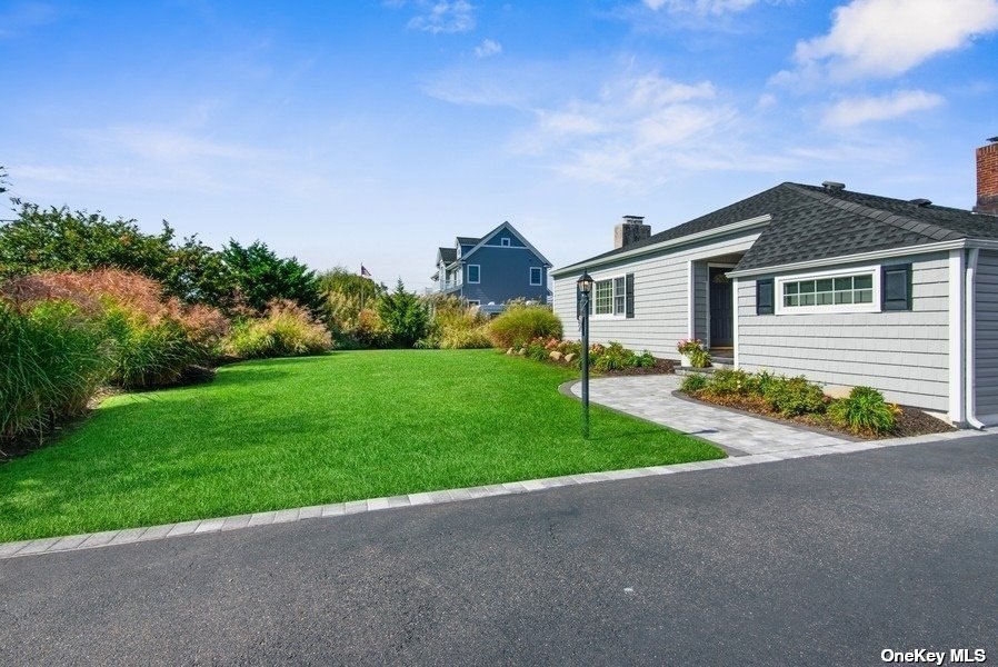 #1 photo, 9 South Court, מחוז סאפוק Bay Shore , NY 11706