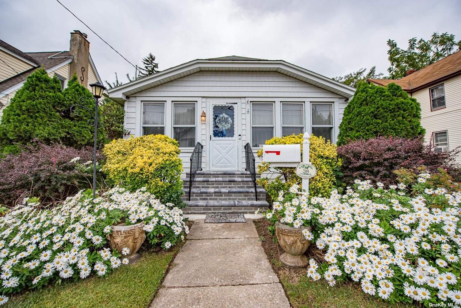 #1 photo, 38 Harding Avenue, Hicksville , NY 11801