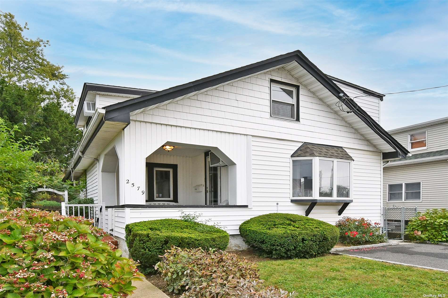 #1 photo, 2579 Bellmore Avenue, ナッソー郡 Bellmore , NY 11710