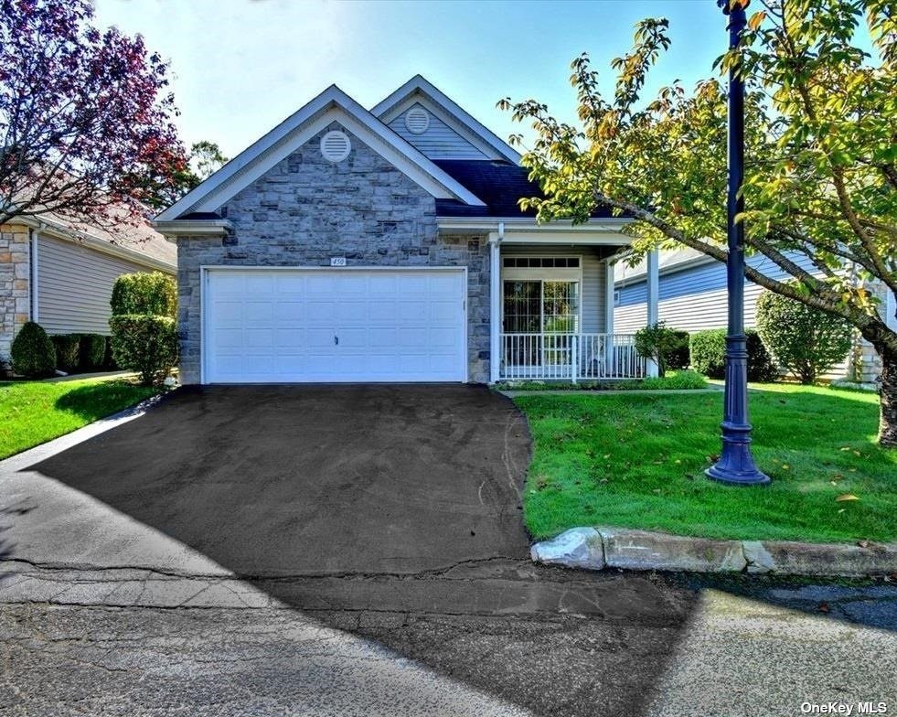 #1 photo, 450 Leisure Drive, サフォーク郡 Ridge , NY 11961