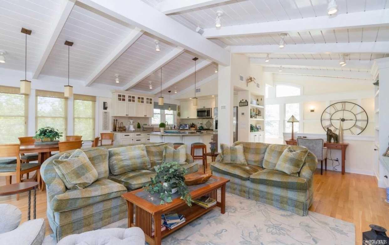 #10 photo, 207 Wilmot Road, Ocean Beach , NY 11770