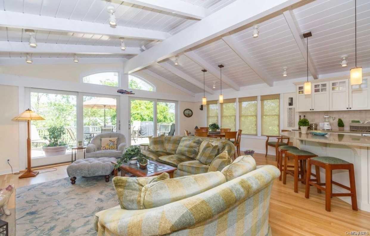 #4 photo, 207 Wilmot Road, Ocean Beach , NY 11770