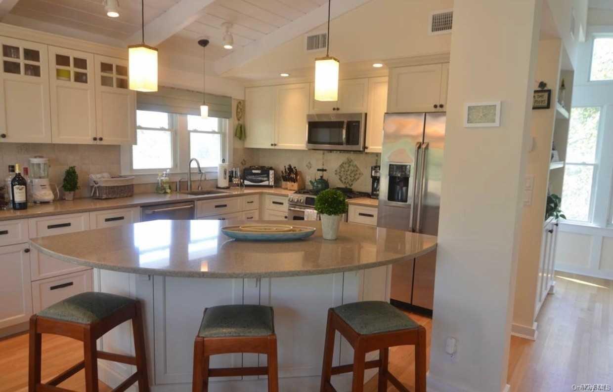 #7 photo, 207 Wilmot Road, Ocean Beach , NY 11770