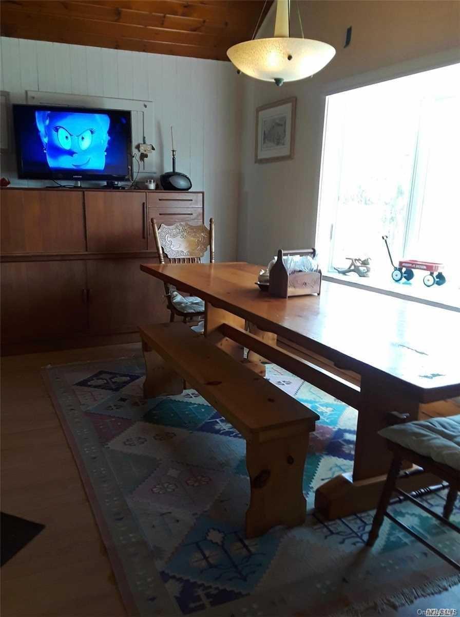 #4 photo, 49 Surf, Ocean Beach , NY 11770