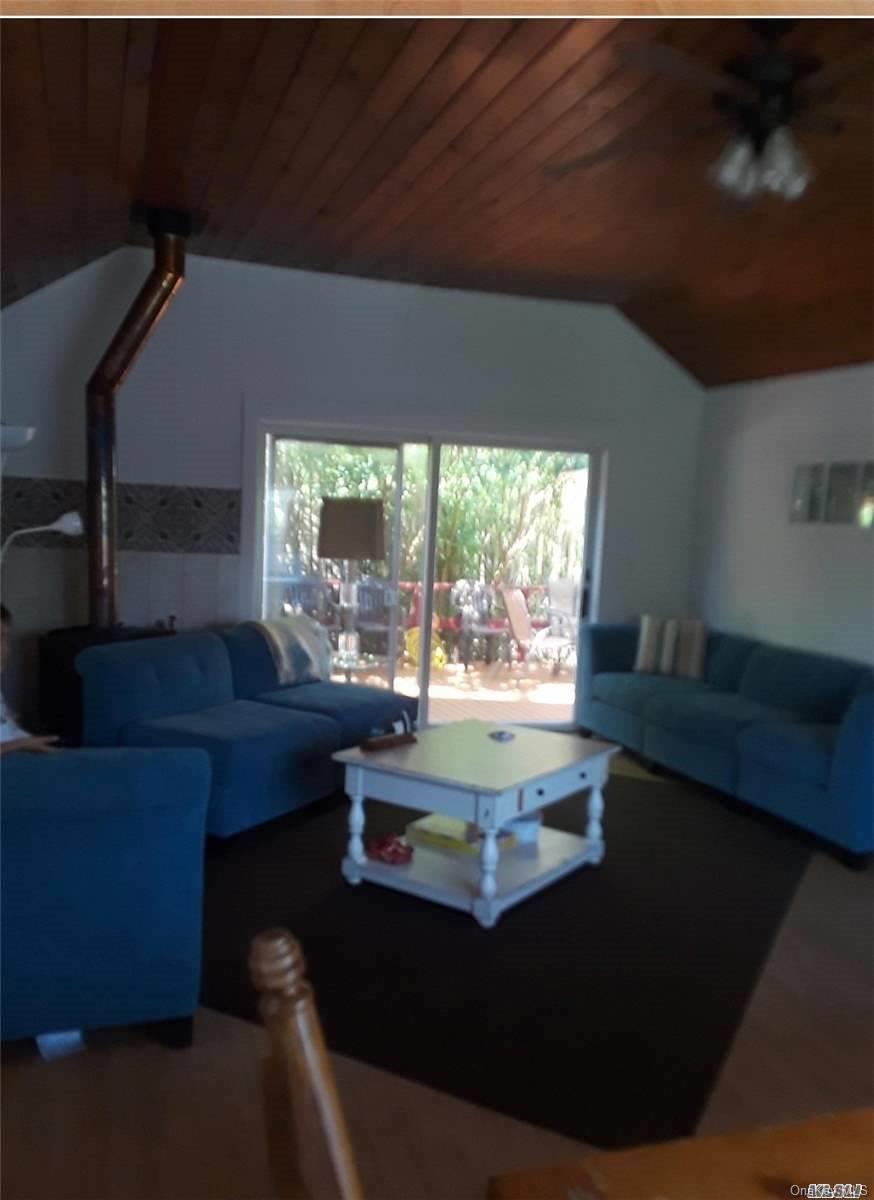 #5 photo, 49 Surf, Ocean Beach , NY 11770