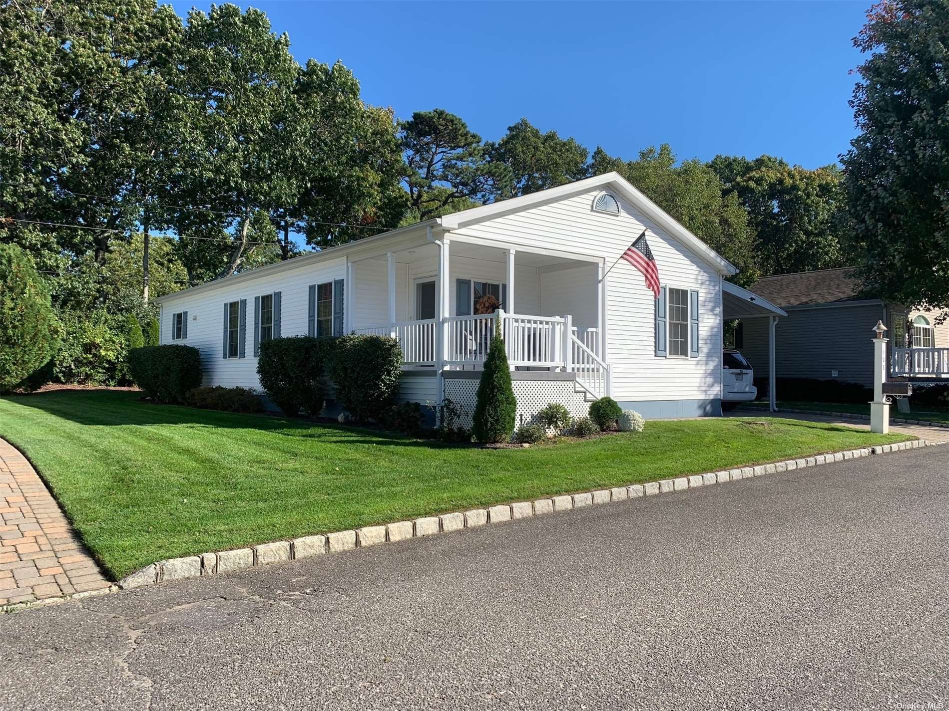 #1 photo, 1661-508 Old Country Road, Riverhead , NY 11901