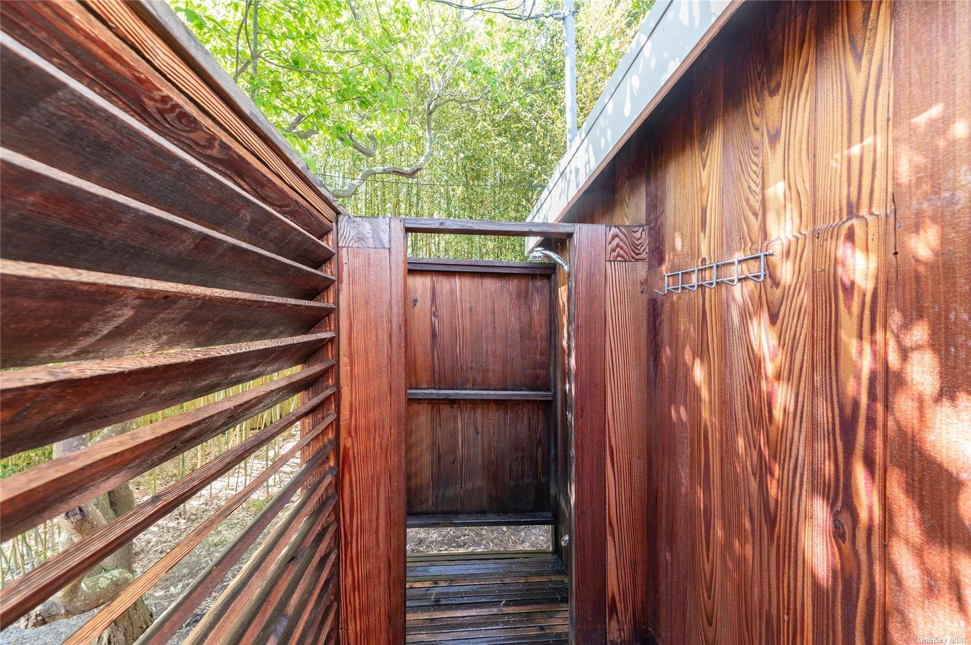 #14 photo, 32 Kelp Avenue, Seaview , NY 11770