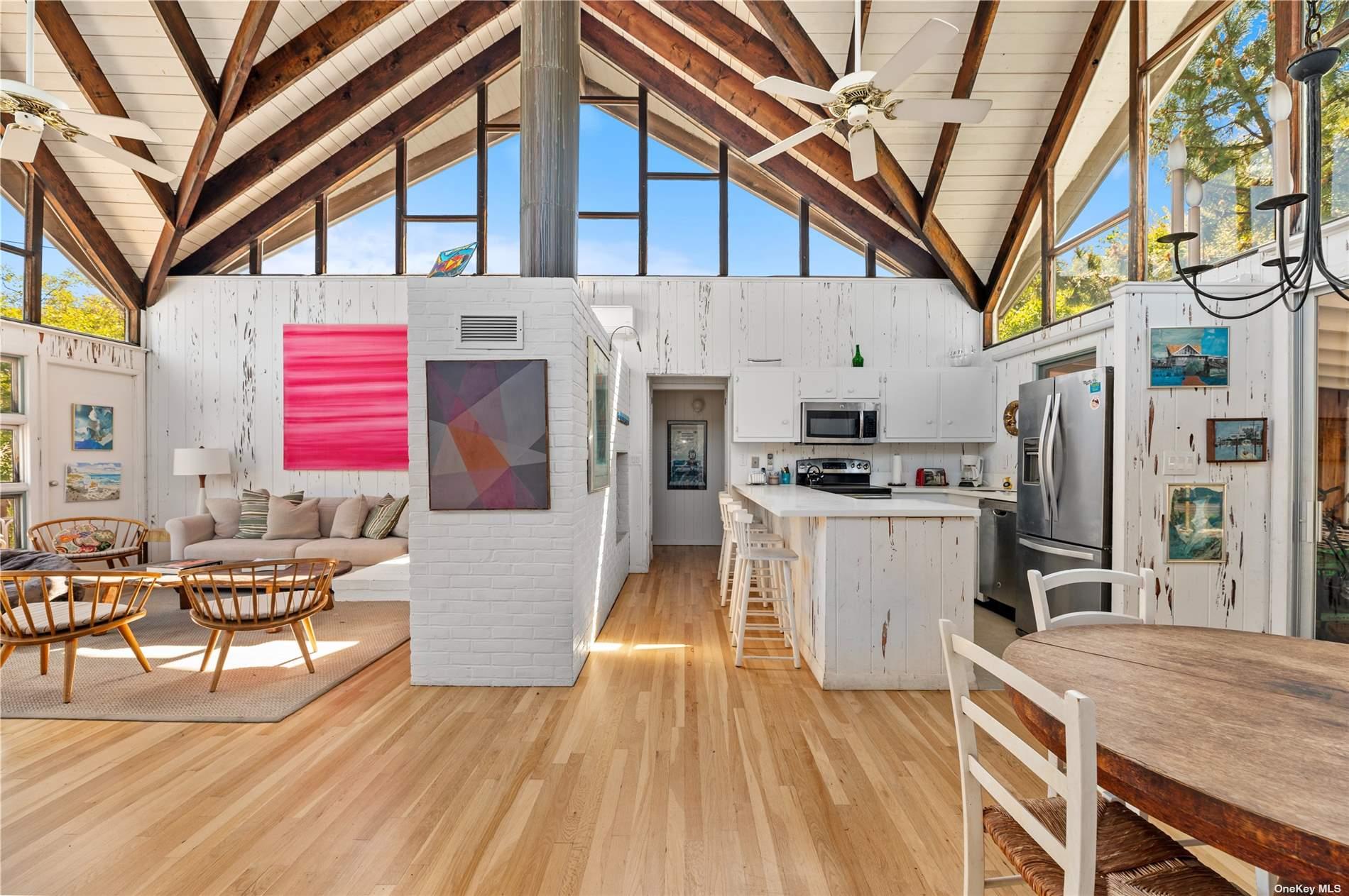 #4 photo, 32 Kelp Avenue, Seaview , NY 11770