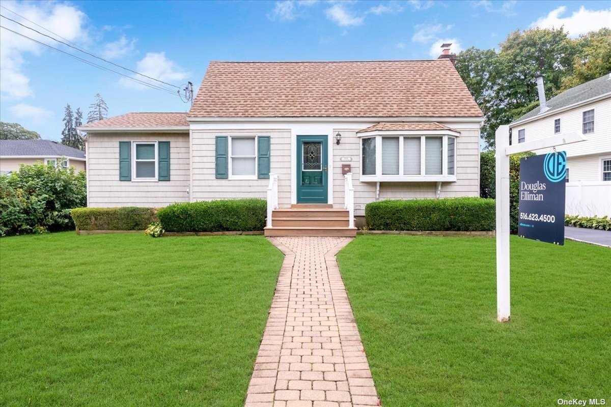 #1 photo, 1834 Stuyvesant Avenue, ナッソー郡 Merrick , NY 11566