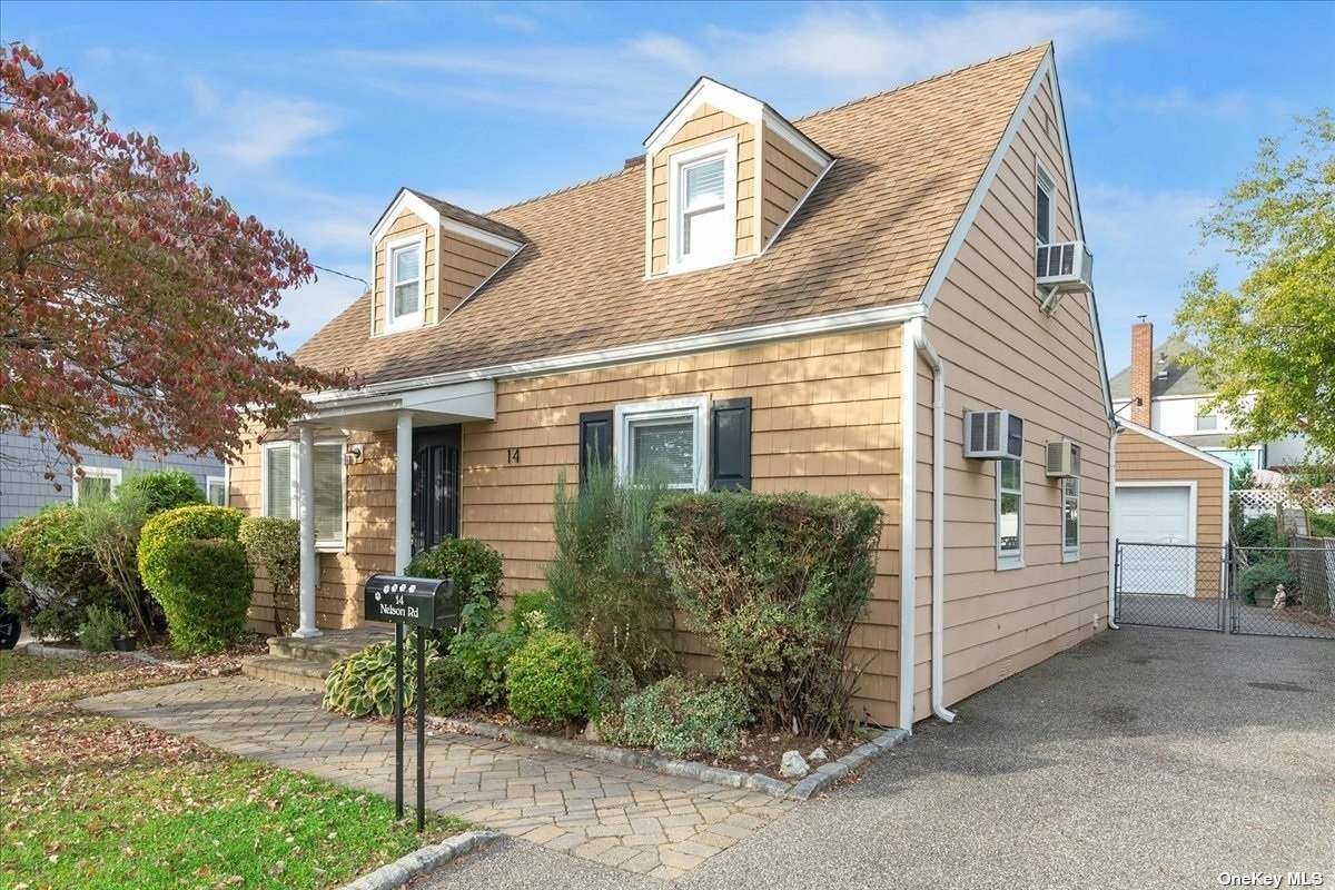 #1 photo, 14 Nelson Road, ナッソー郡 Valley Stream , NY 11581