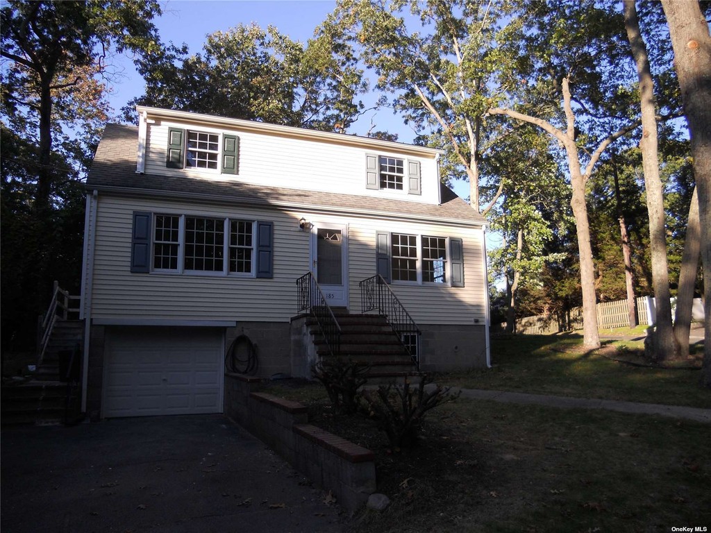 #1 photo, 185 Lower Rocky Point Road, Sound Beach , NY 11789