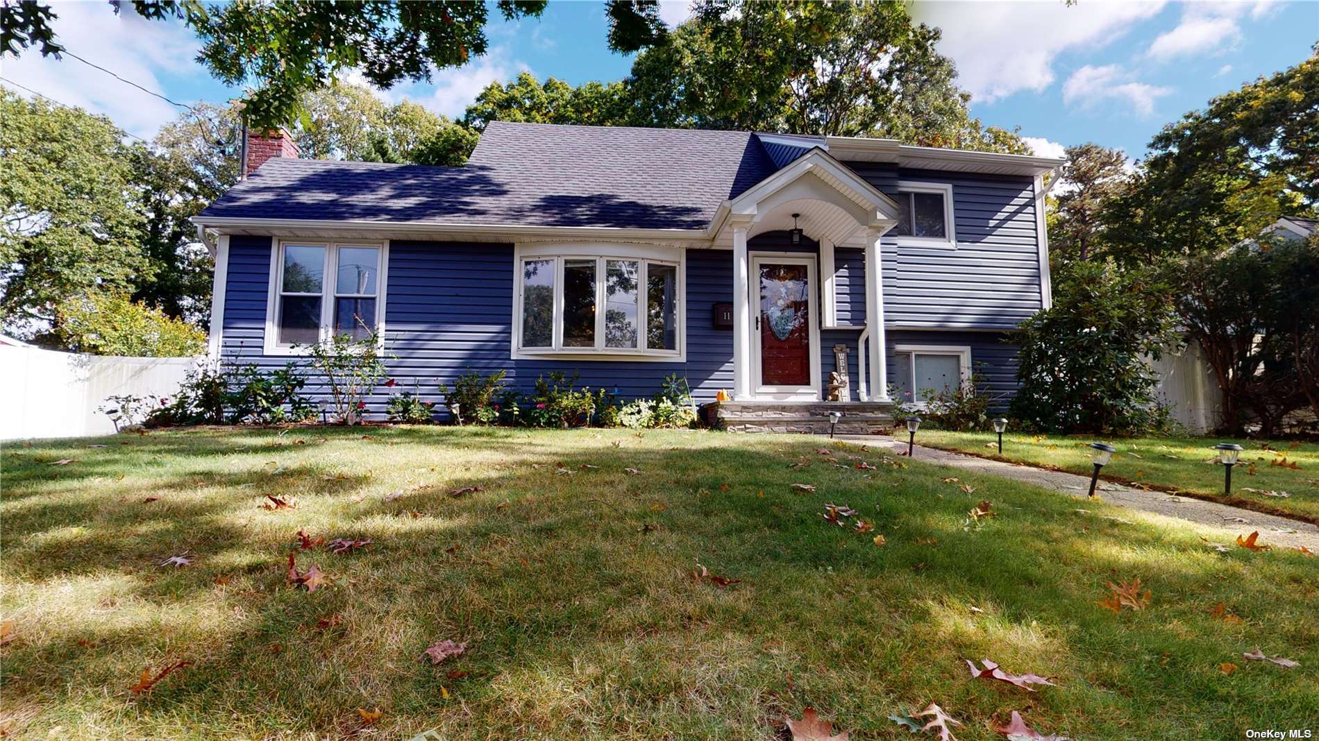 #1 photo, 11 Lake Park Street, Ronkonkoma , NY 11779