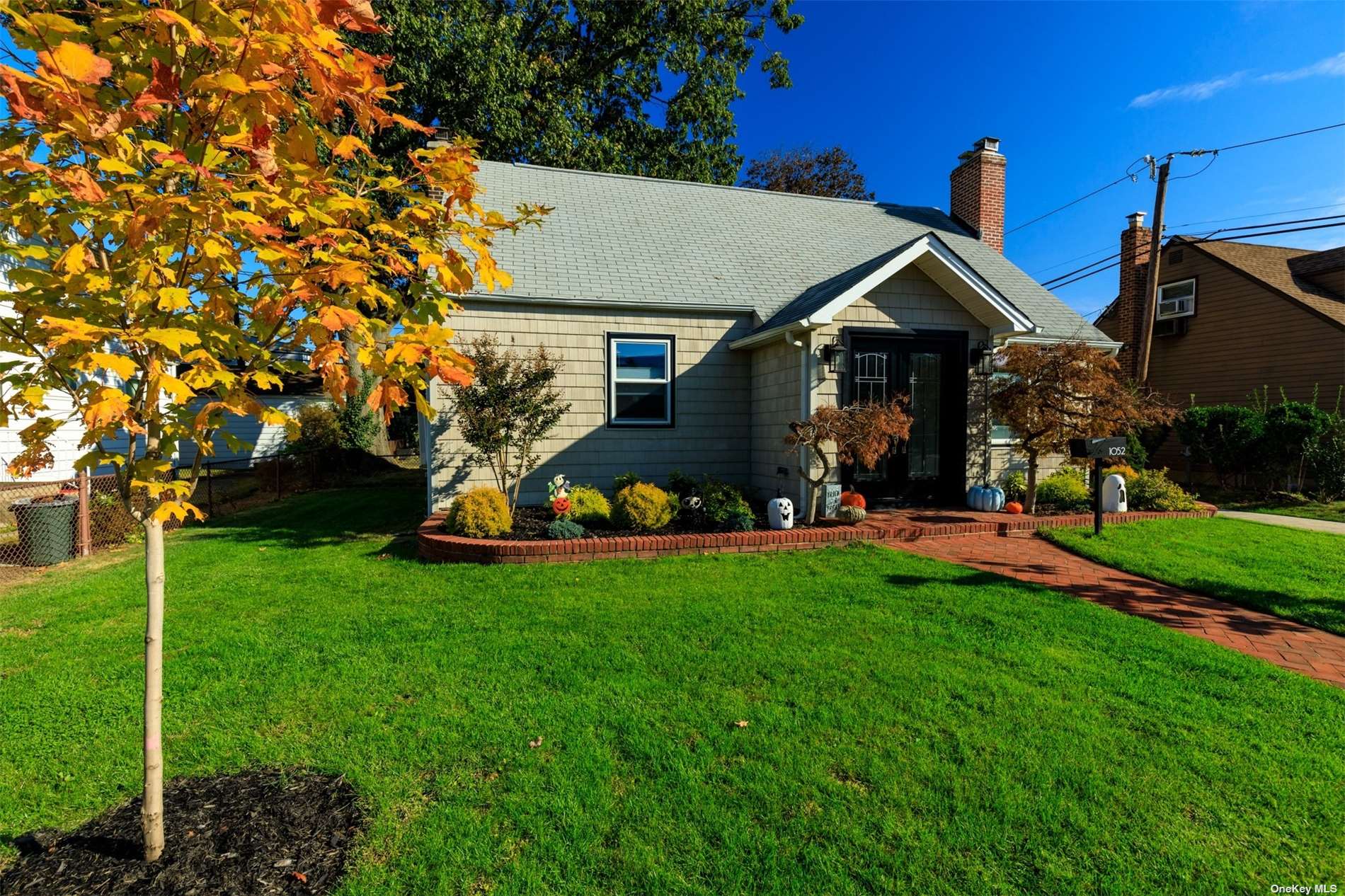 #1 photo, 1052 Park Lane, Franklin Square , NY 11010