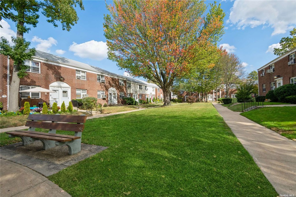 #1 photo, 68-49 Bell Blvd, クイーンズ区 Bayside , NY 11364