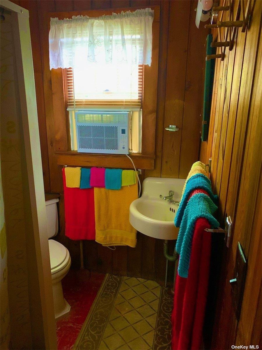 #10 photo, 30 Gale Walk, Seaview , NY 11770