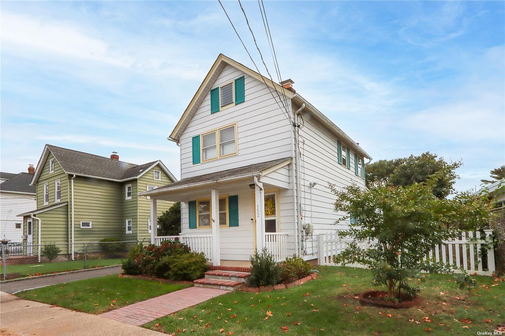 #1 photo, 152 Lewis Avenue, নাসাউ কাউন্টি Westbury , NY 11590