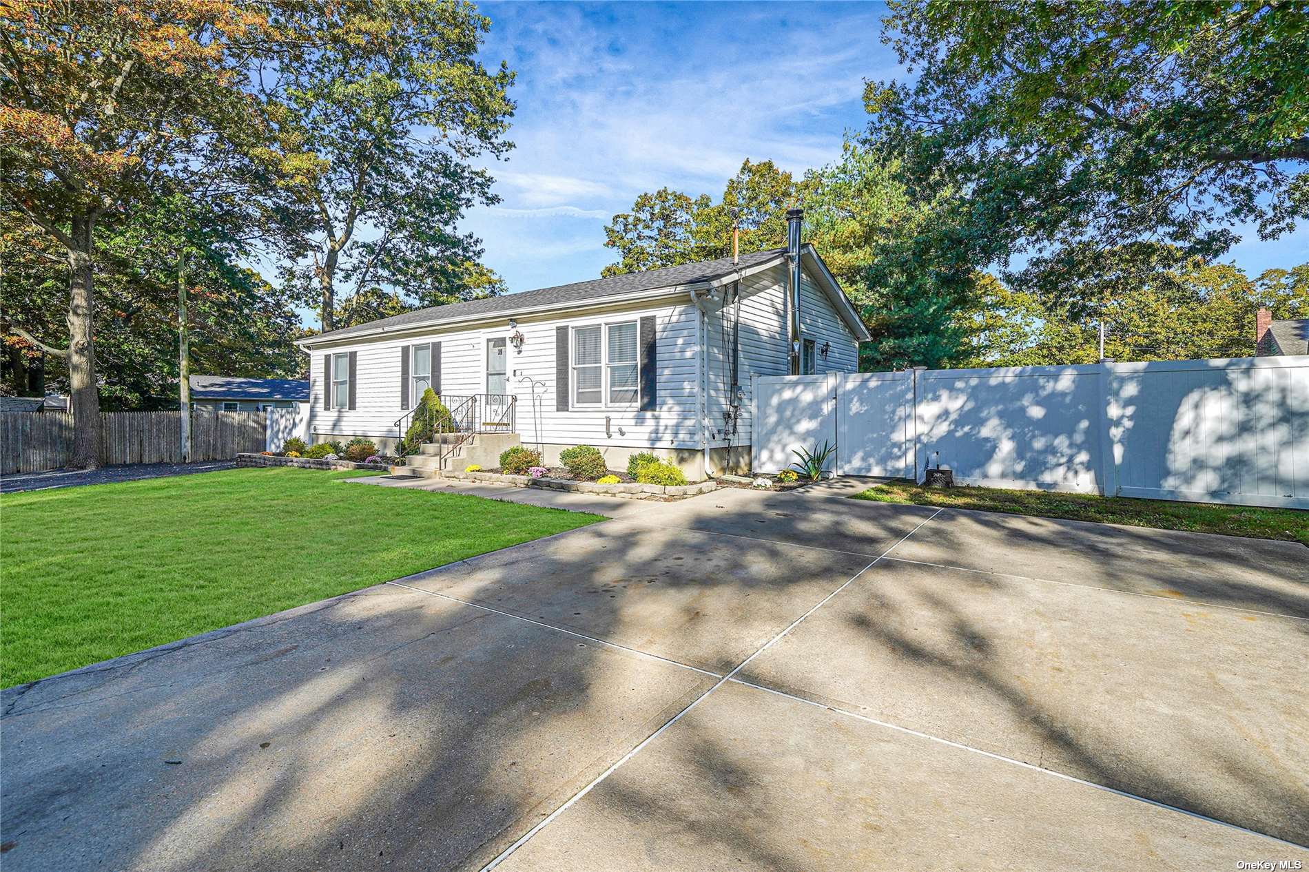 #1 photo, 39 Arlington Street, サフォーク郡 Patchogue , NY 11772