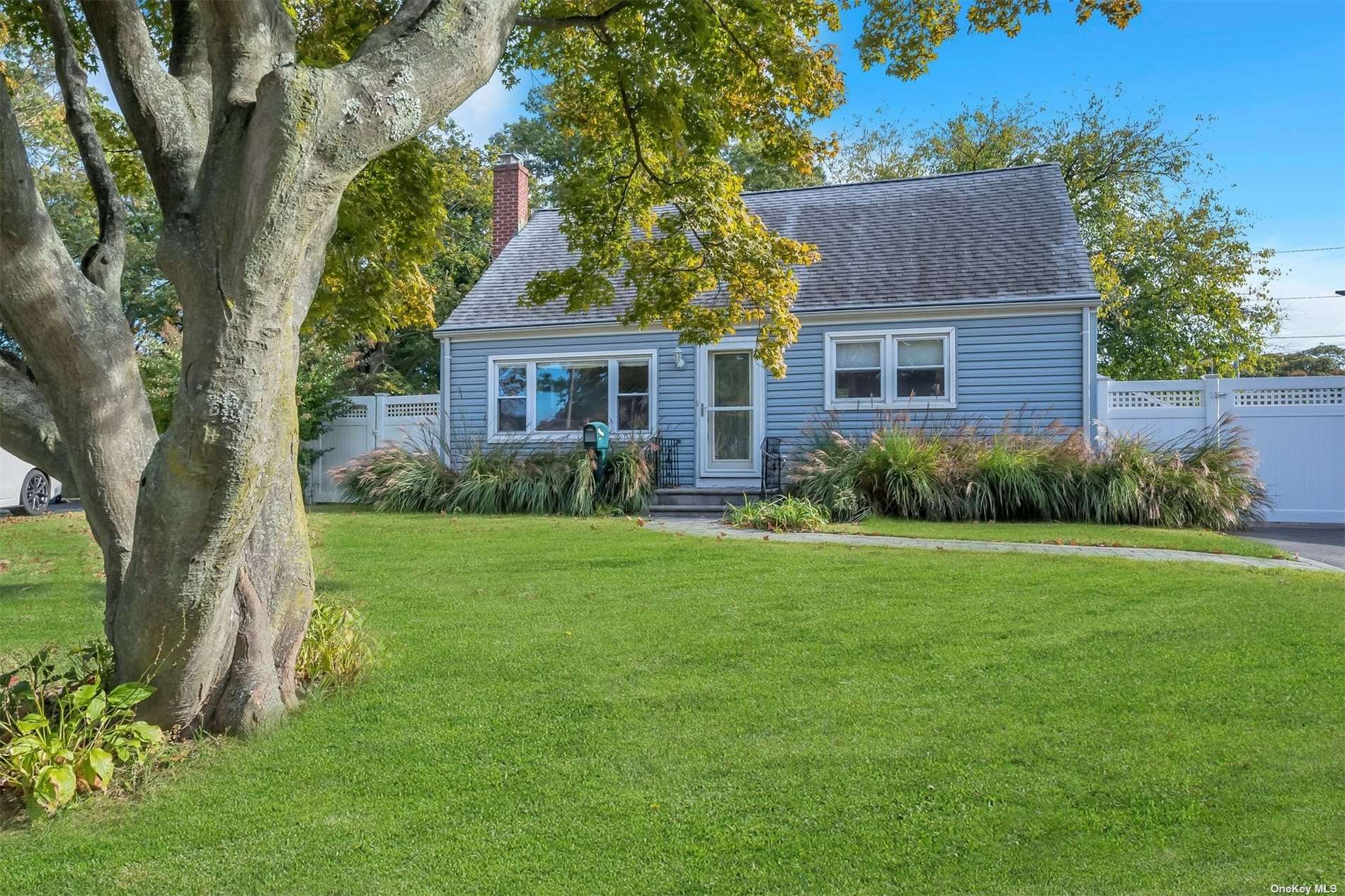 #1 photo, 11 Lakewood Avenue, Lake Ronkonkoma , NY 11779