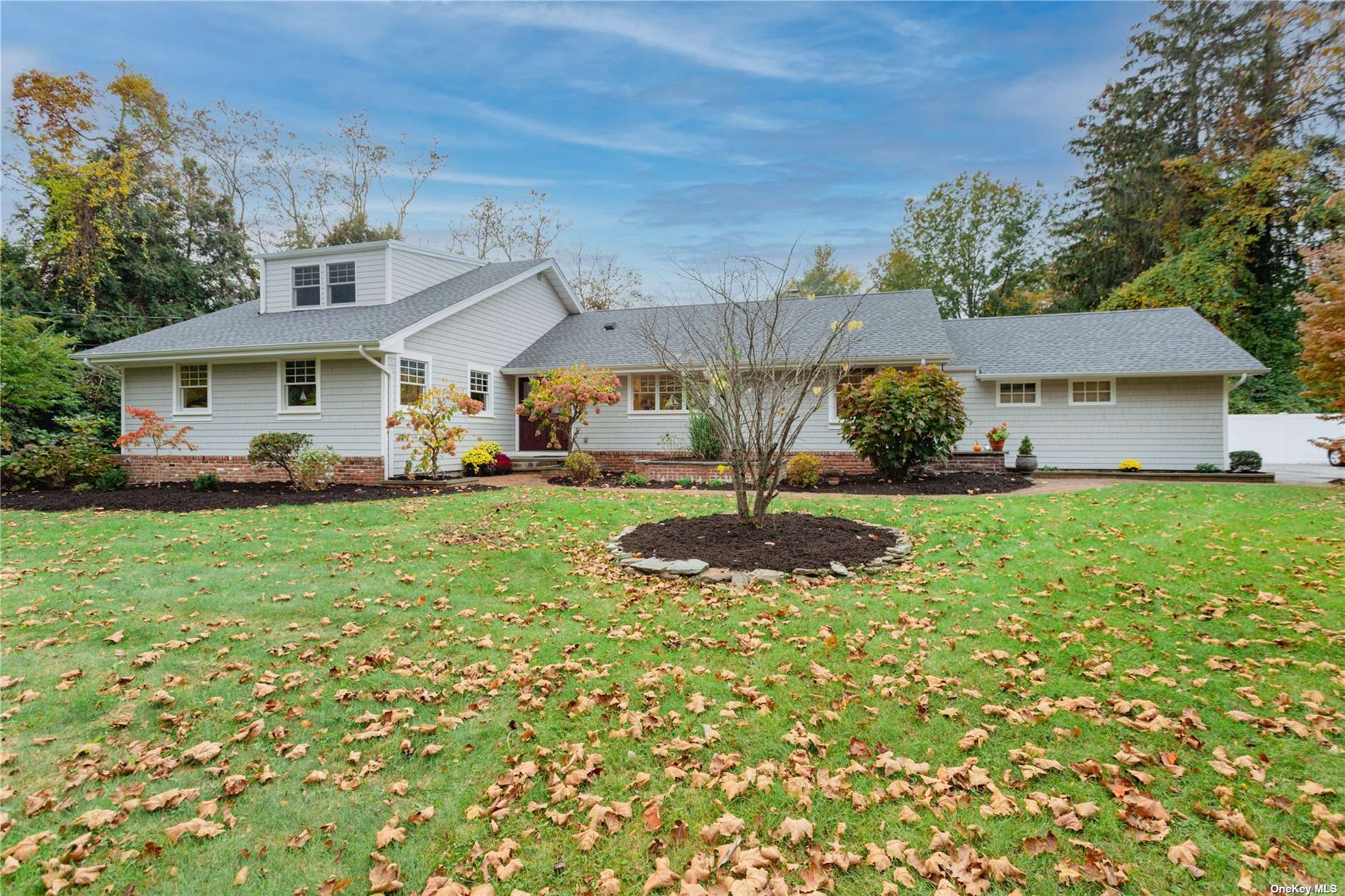 #1 photo, 53 Windmill Drive, מחוז סאפוק Huntington , NY 11743