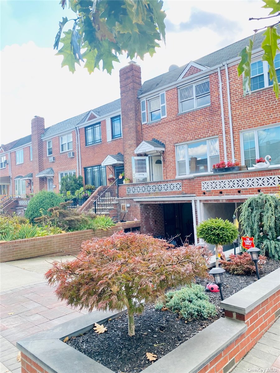 #1 photo, 60-46 72nd Street, Maspeth , NY 11378