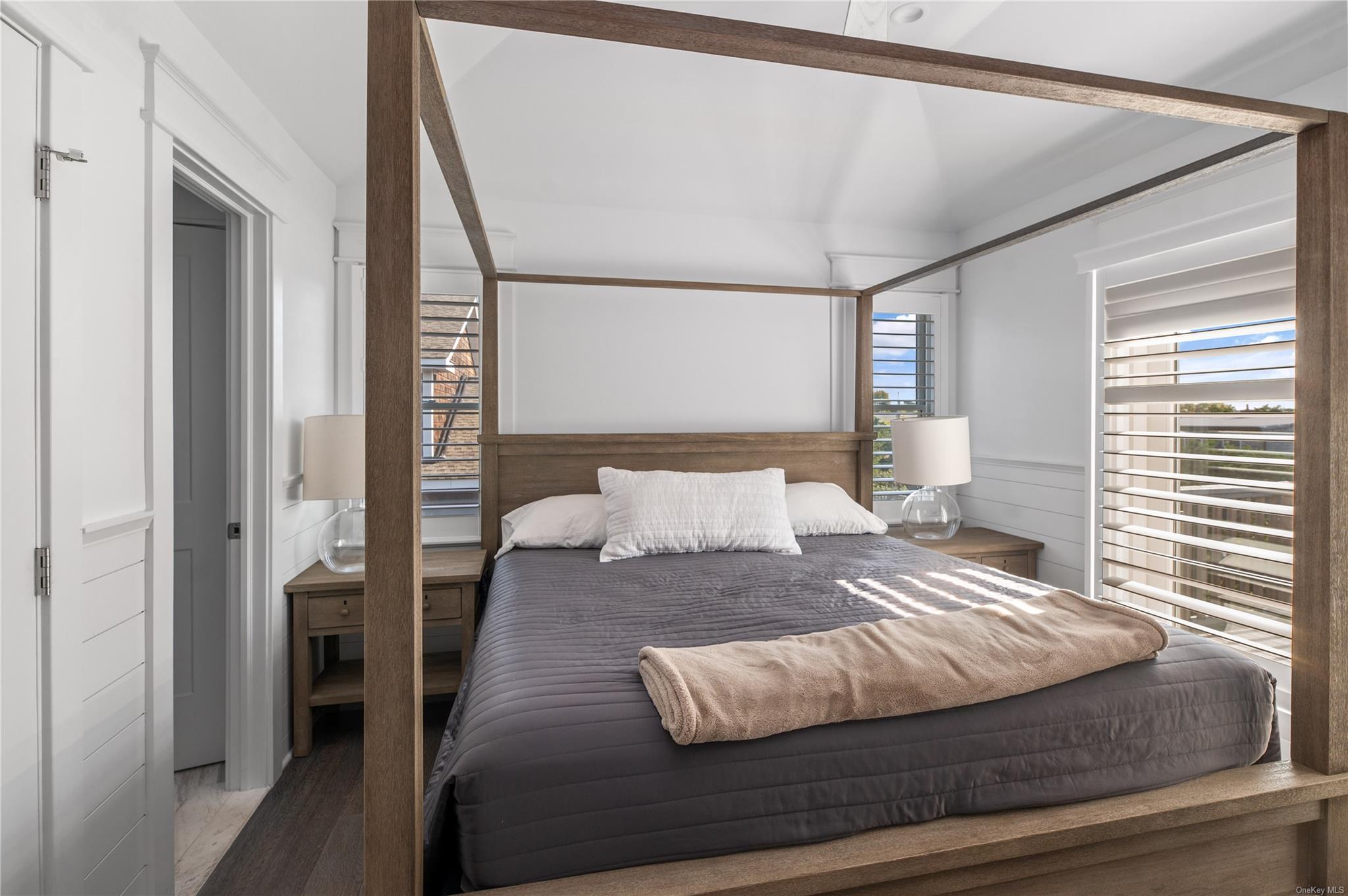 #9 photo, 335 Surf Road, Ocean Beach , NY 11770