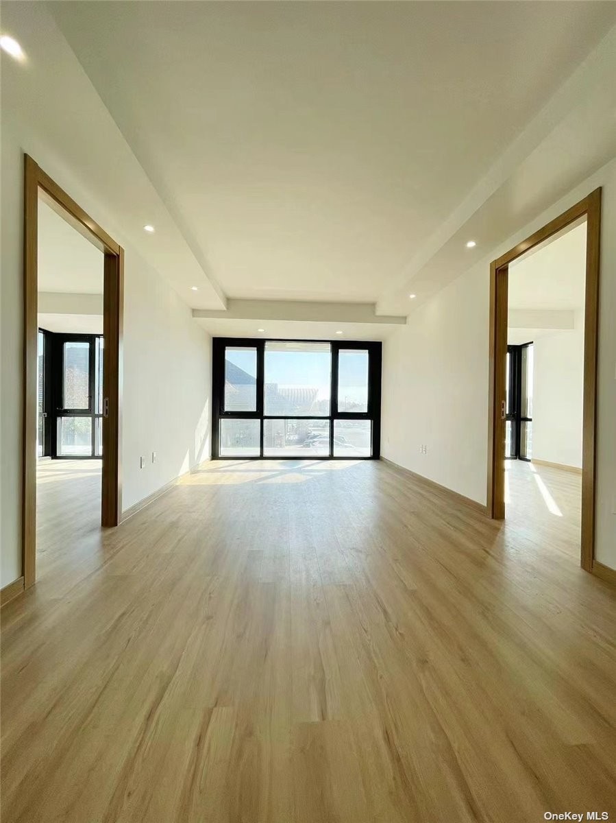 #1 photo, 131-11 Fowler Avenue, クイーンズ区 Flushing , NY 11355