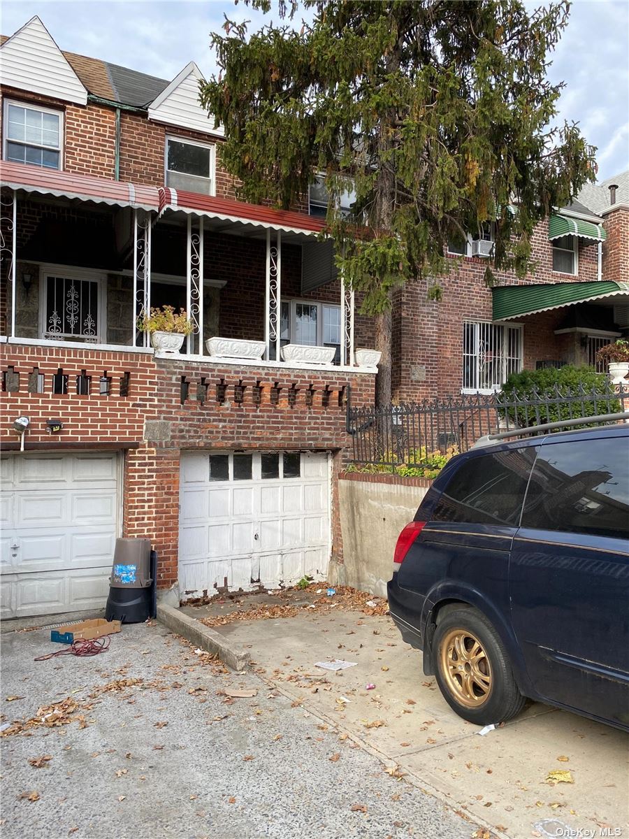 #1 photo, 97-07 31st Ave, एल्महर्स्ट East Elmhurst , NY 11369