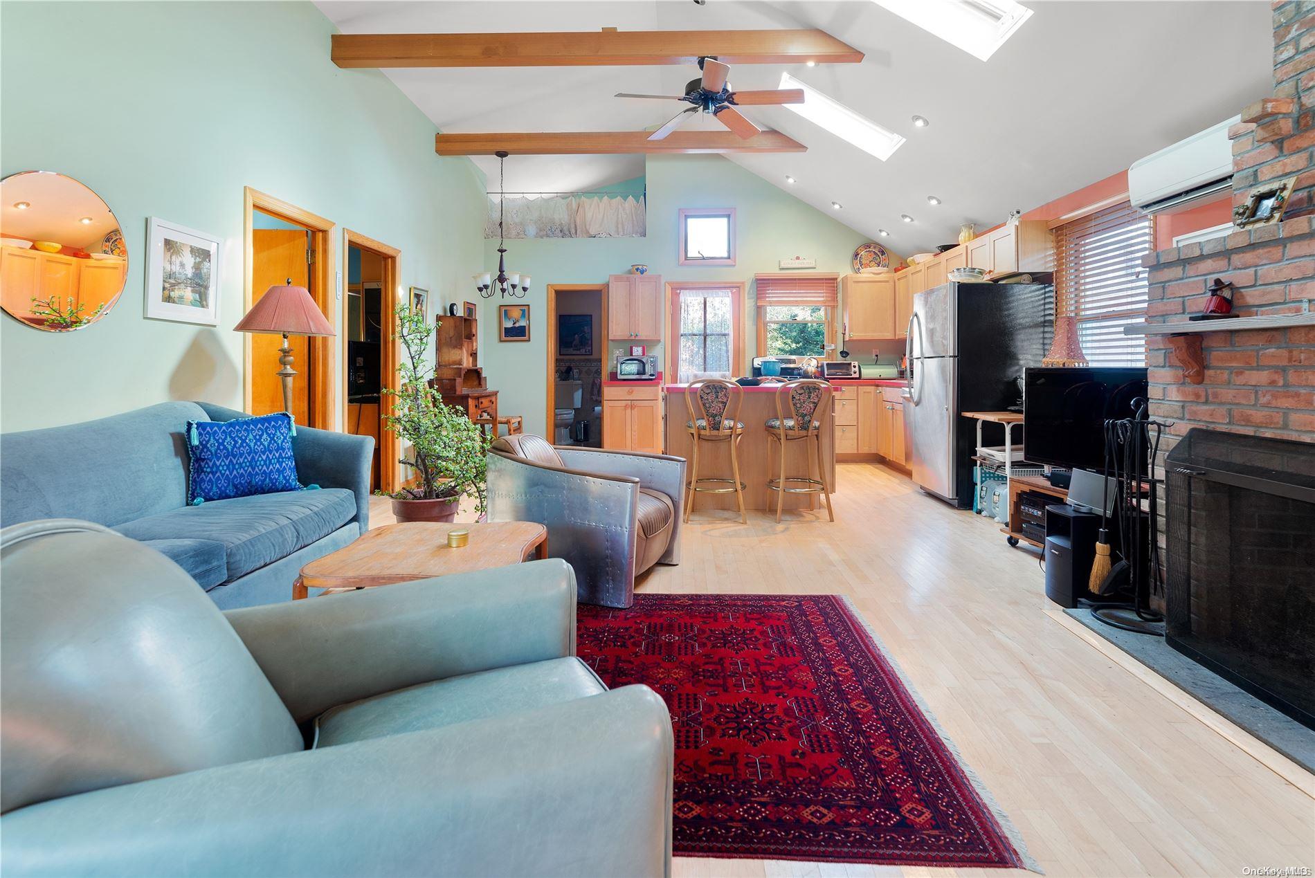 #4 photo, 61 Ocean Road, Ocean Beach , NY 11770