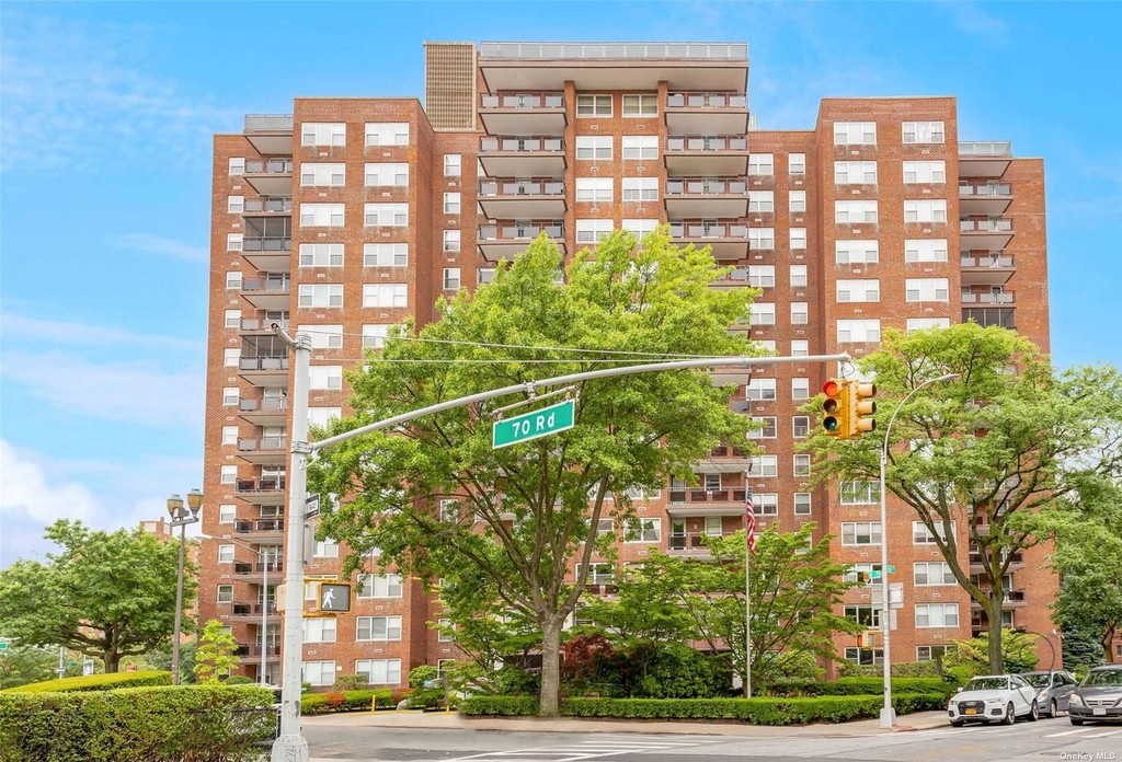 #1 photo, 70-20 108th Street, Forest Hills , NY 11375