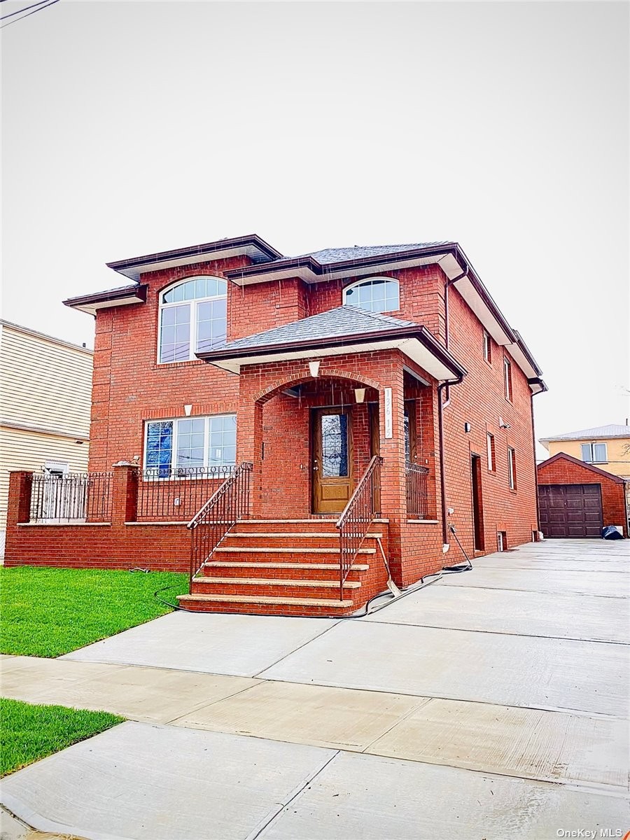 #1 photo, 58-47 255th Street, Little Neck , NY 11362