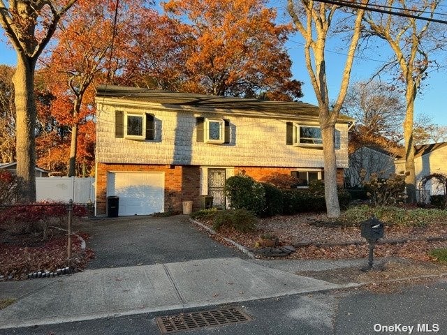 #1 photo, 119 Graham Avenue, サフォーク郡 Holbrook , NY 11741