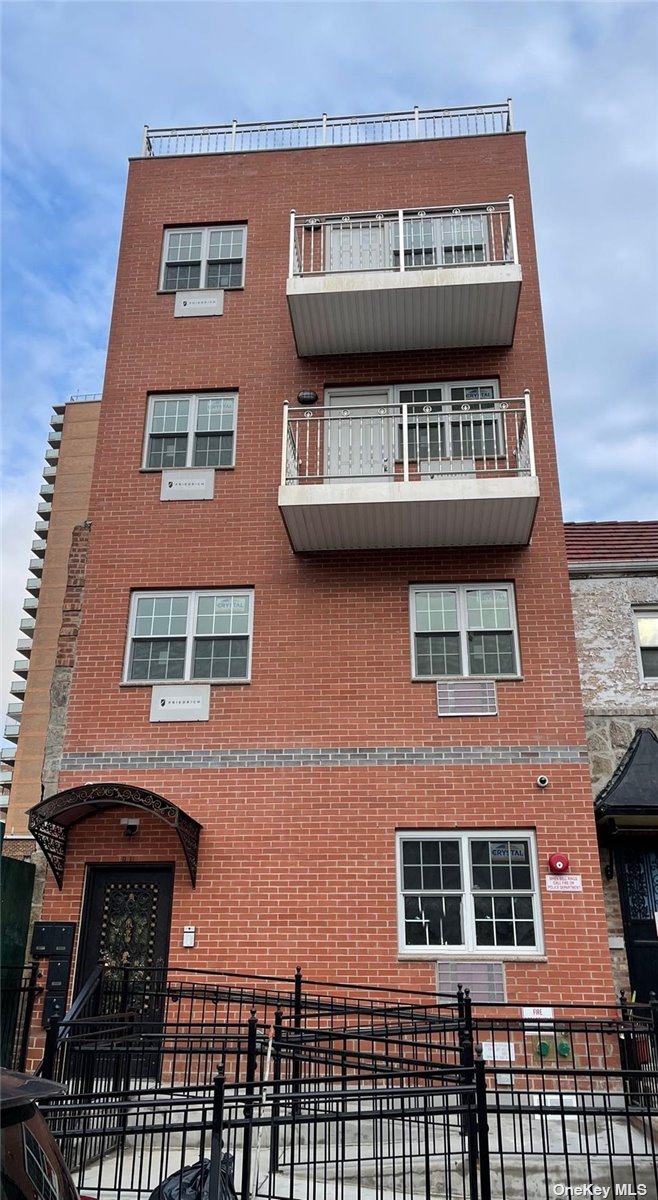 #1 photo, 43-31 Byrd Street, Flushing , NY 11355