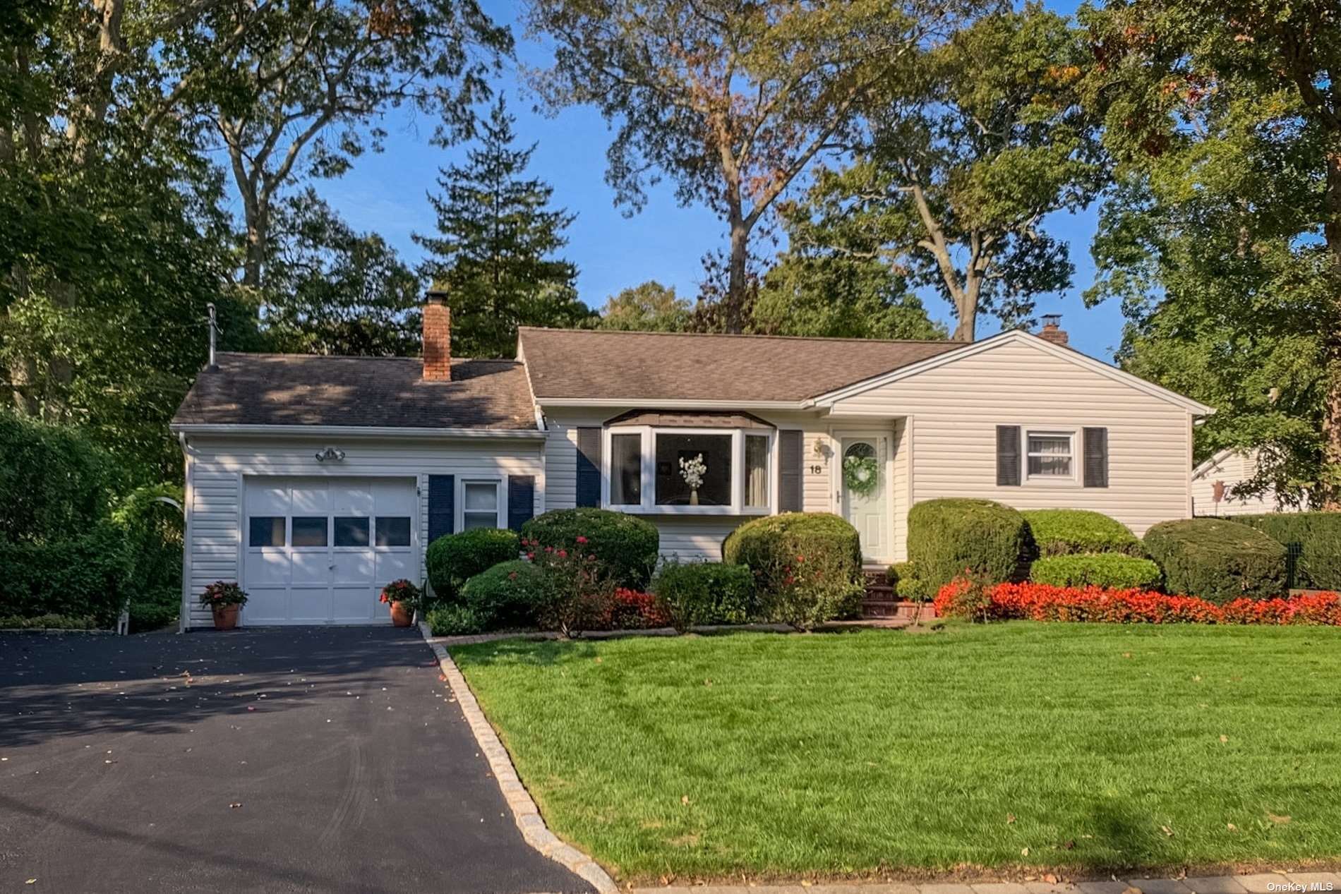 #1 photo, 18 Pine Cone Street, Middle Island , NY 11953