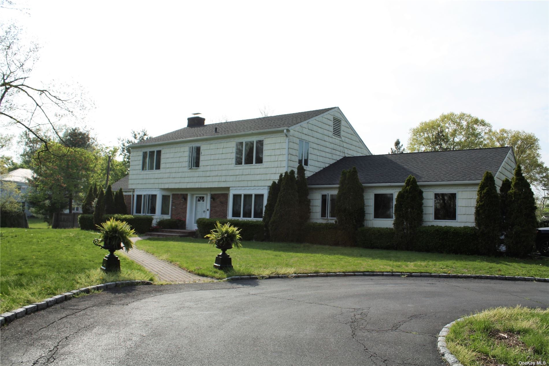 #1 photo, 117 Arrandale Avenue, Great Neck , NY 11024