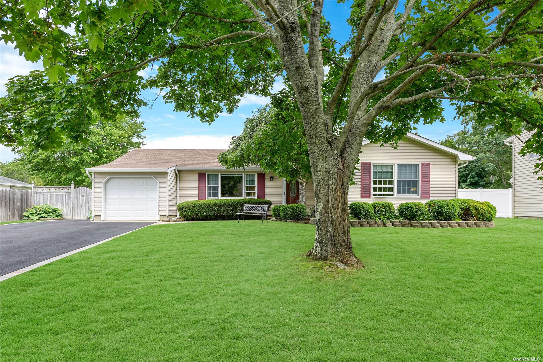 #1 photo, 29 Woodbrook Drive, Ridge , NY 11961