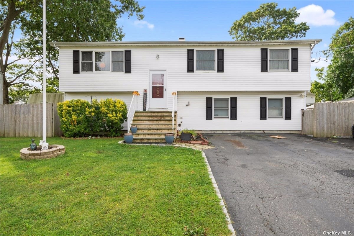 #1 photo, 66 Presford Drive, Shirley , NY 11967