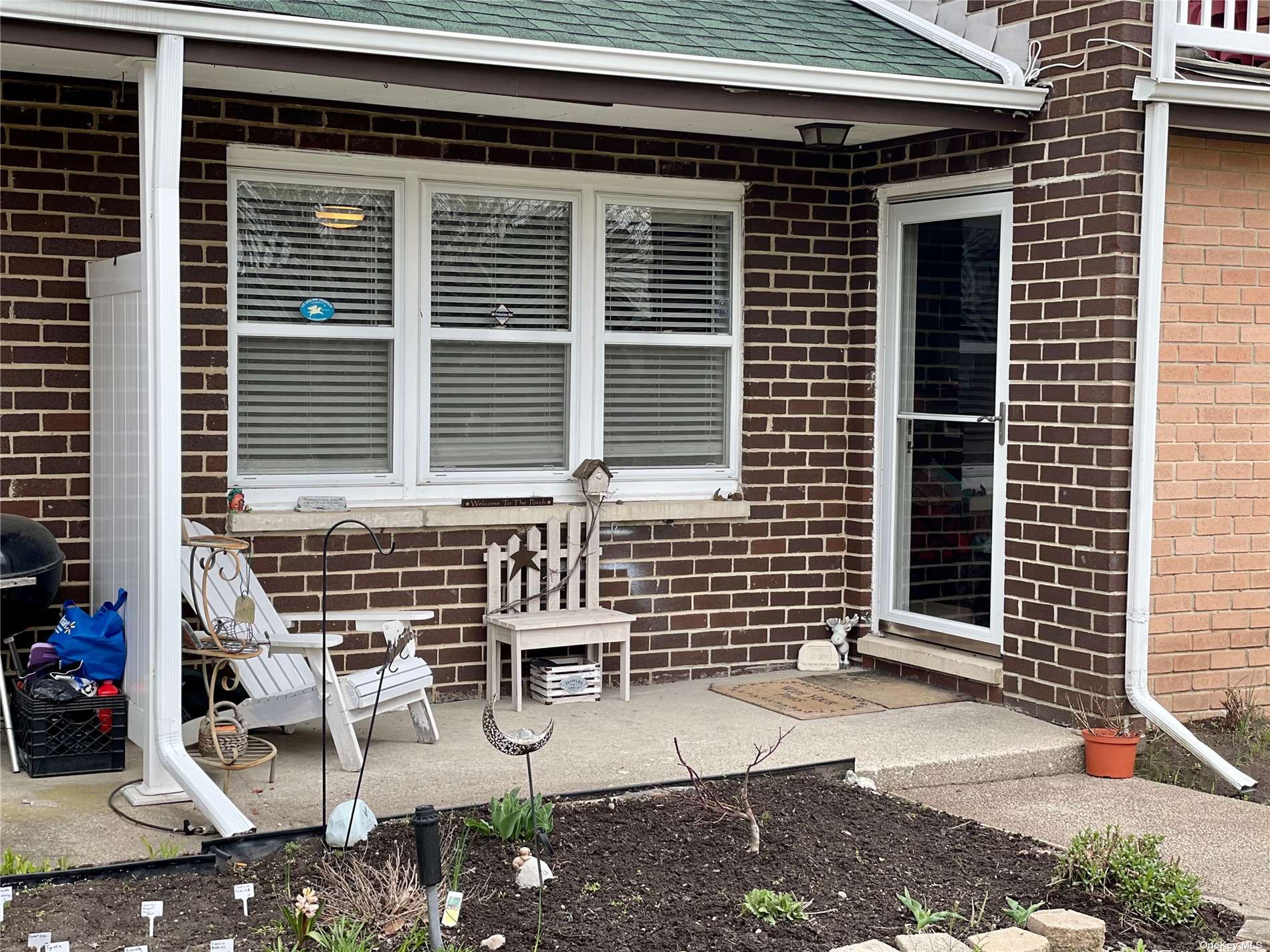 #1 photo, 137 Artist Lake Dr, 东长岛 Middle Island , NY 11953