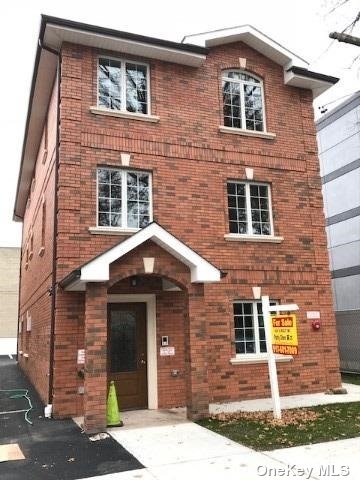 #1 photo, 209-41 45th Road, Bayside , NY 11361