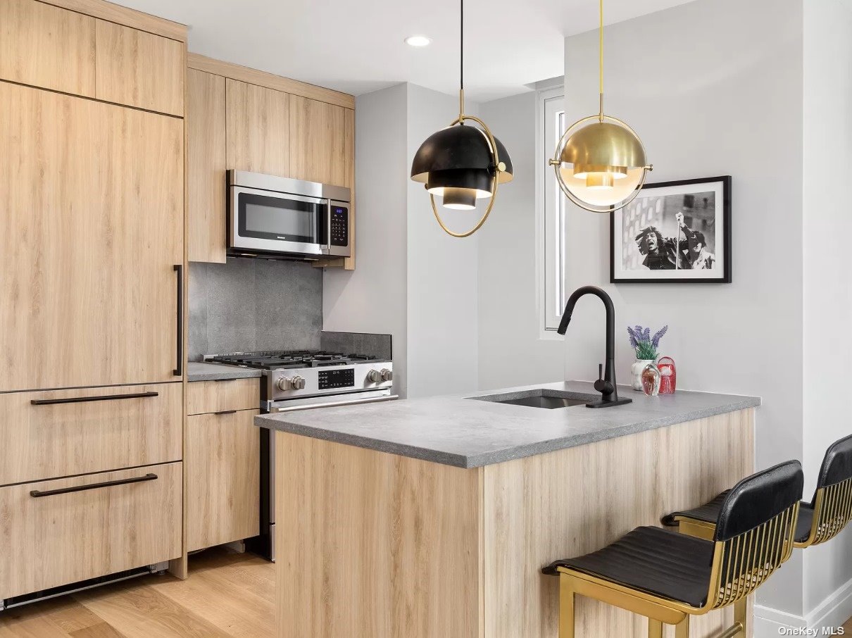 #1 photo, 24-16 Queens Plaza S., كوينز Long Island City , NY 11101