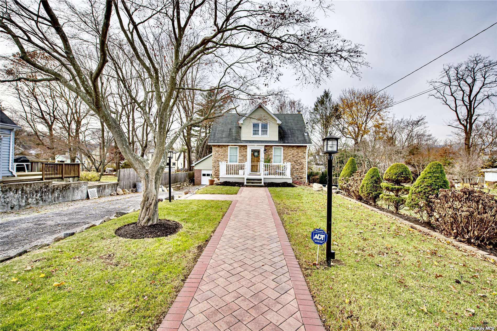 #1 photo, 55 Kelsey Avenue, Huntington Station , NY 11746