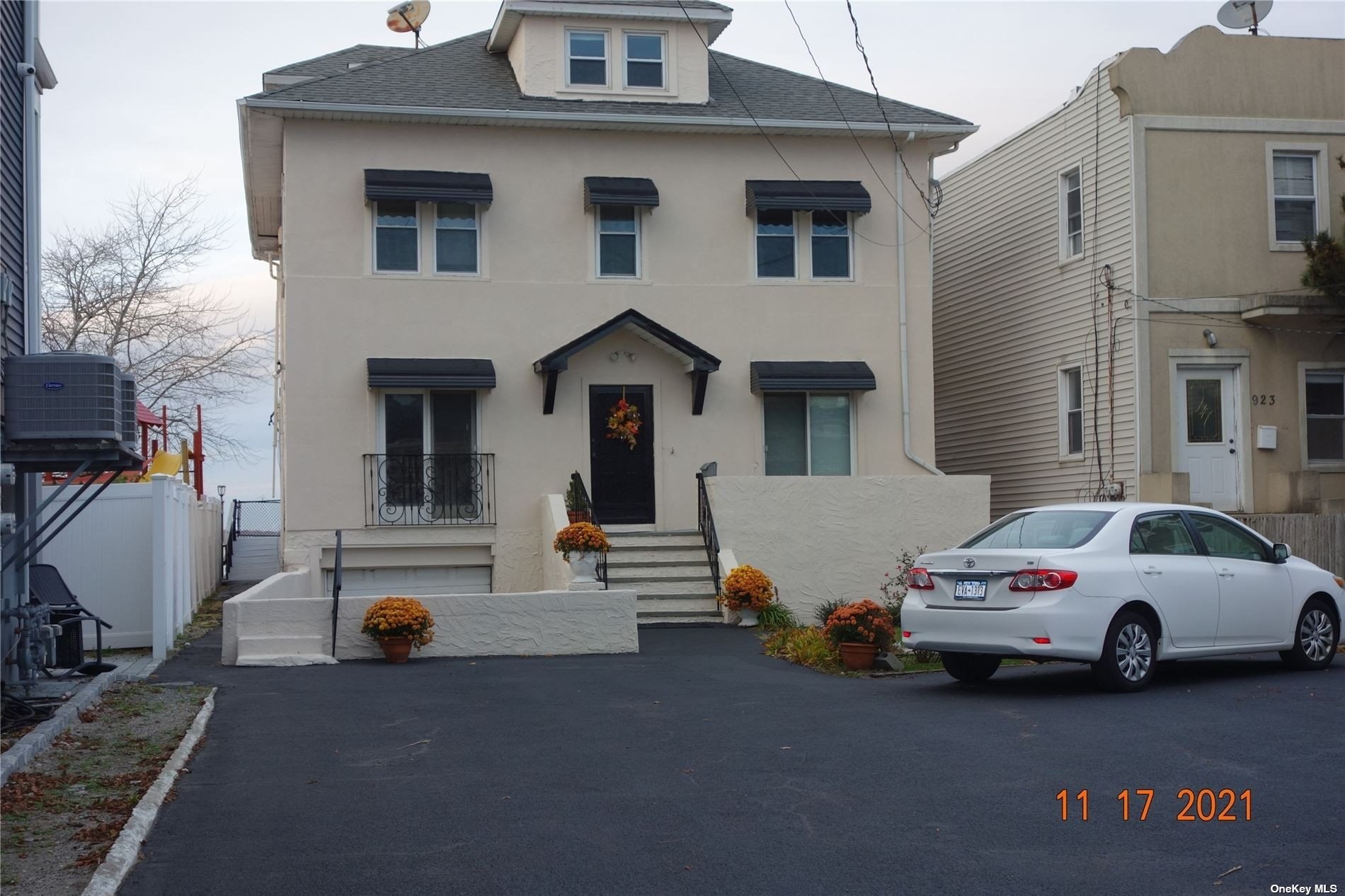#1 photo, 925 Park Avenue, Long Beach , NY 11561