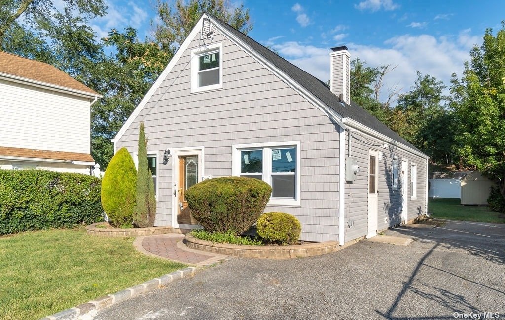 #1 photo, 335 Westbury Boulevard, מחוז נסאו Hempstead , NY 11550