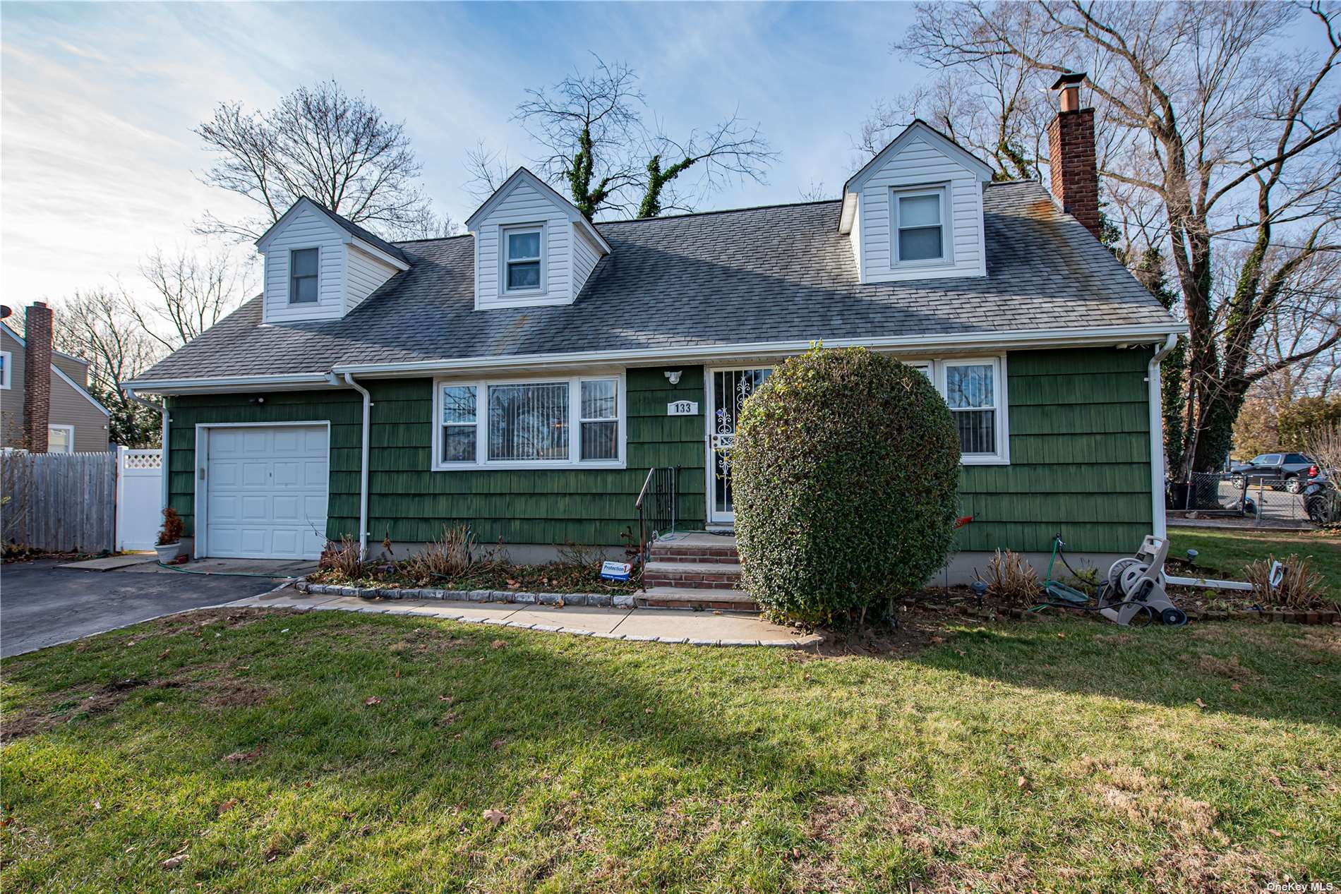 #1 photo, 133 Lockwood Avenue, Huntington Station , NY 11746