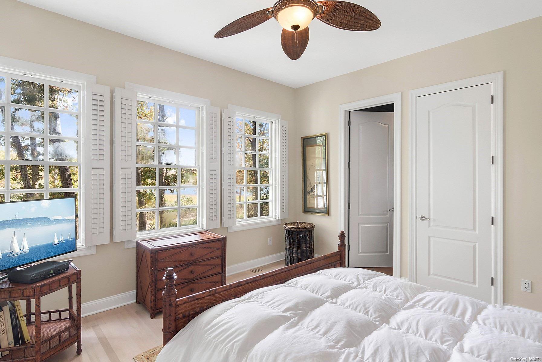 #20 photo, 134 Middle Pond Road, サフォーク郡 Southampton , NY 11968