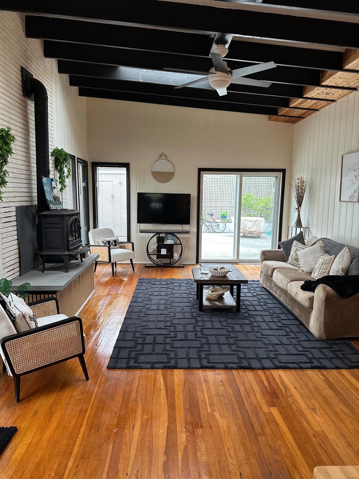 #7 photo, 581 Bayberry Walk, Ocean Beach , NY 11770