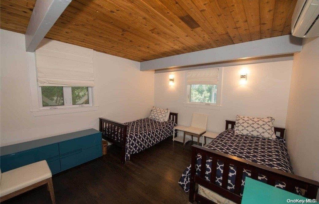 #9 photo, 170 Clipper, Ocean Beach , NY 11770