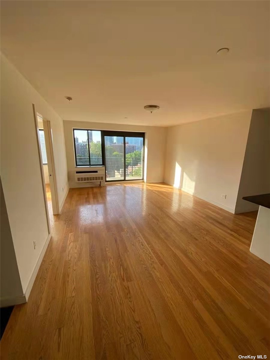 #1 photo, 132-35 41Rd, クイーンズ区 Flushing , NY 11355